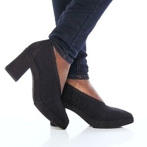 Eileen Fisher Signy Black Stretch Knit Block Heel Platform Pumps NWT‎ MSRP $235